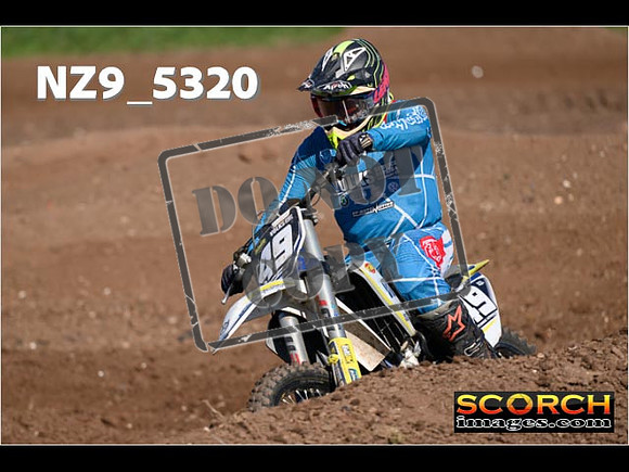 Inters-090