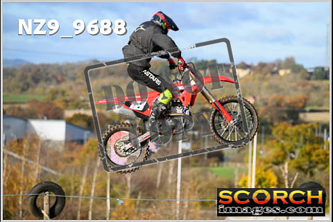 Thur 23 Nov-032