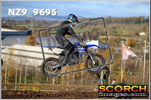 Thur 23 Nov-039