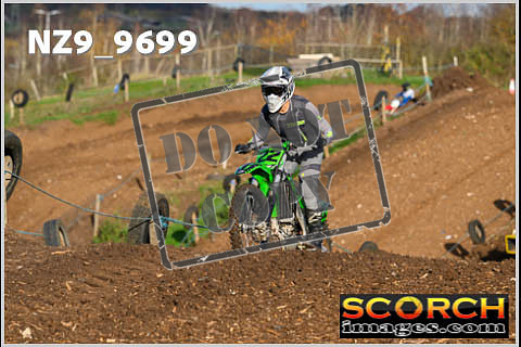 Thur 23 Nov-043