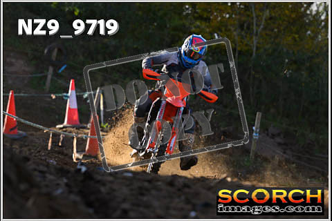 Thur 23 Nov-063