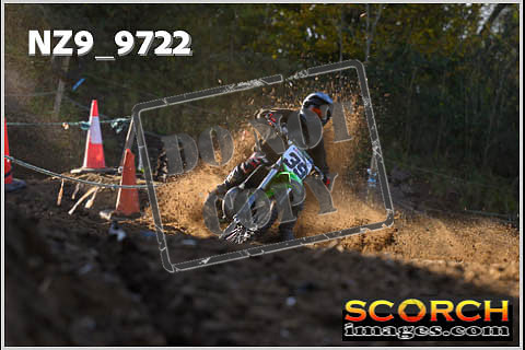 Thur 23 Nov-066