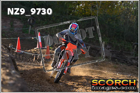 Thur 23 Nov-074