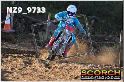 Thur 23 Nov-077