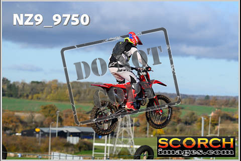Thur 23 Nov-093
