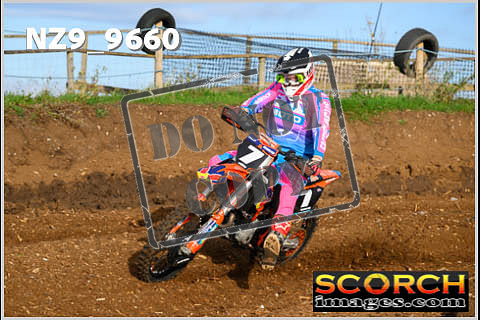 Thur 23 Nov-005