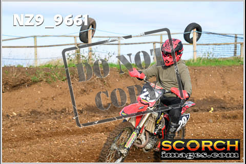 Thur 23 Nov-006