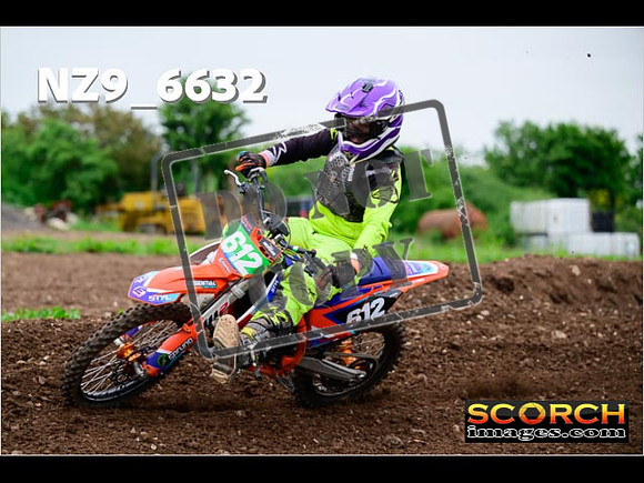 Youth-094