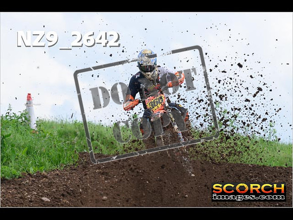 Experts-089