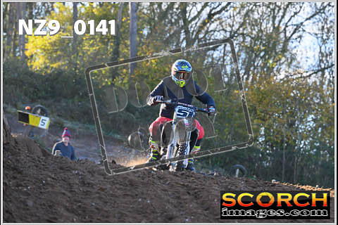 Experts-026