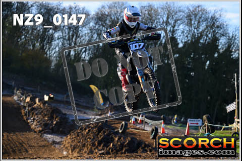 Experts-032