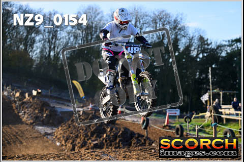 Experts-039