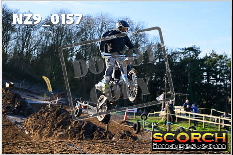 Experts-042