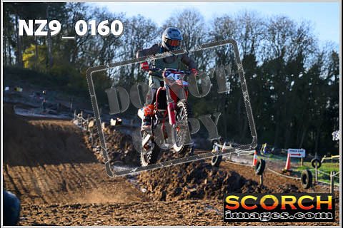 Experts-045