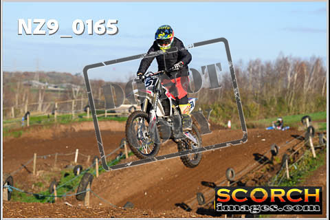 Experts-050