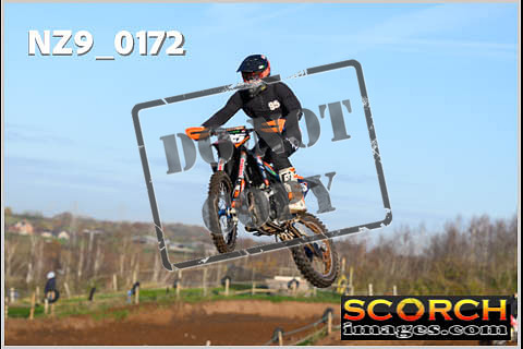 Experts-057