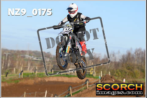 Experts-060