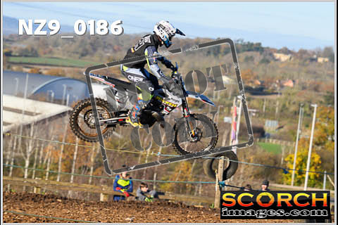 Experts-071