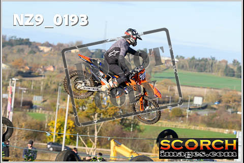 Experts-078