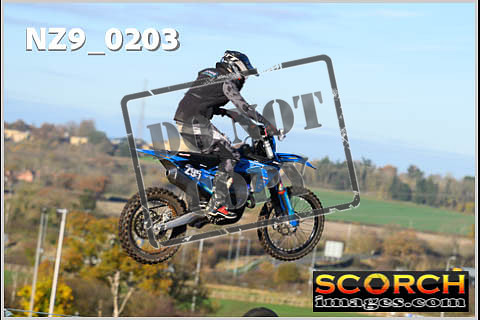 Experts-087