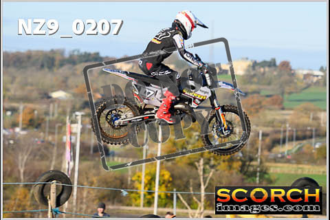 Experts-091