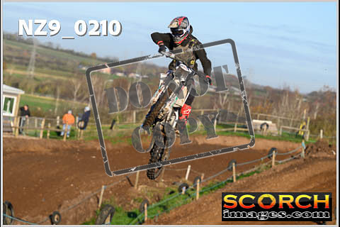 Experts-094