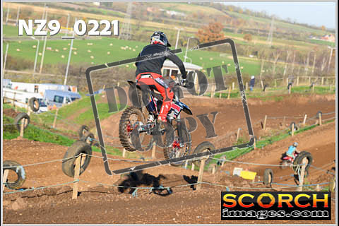 Experts-105