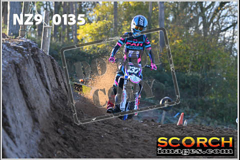 Experts-020