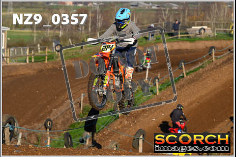 Inters-087