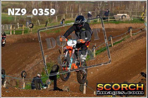 Inters-089