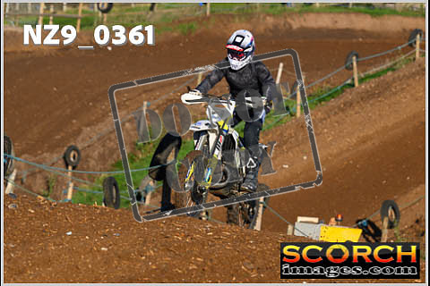 Inters-091