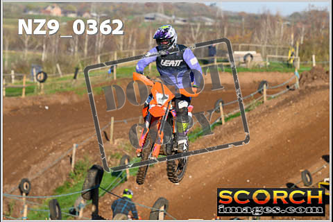 Inters-092