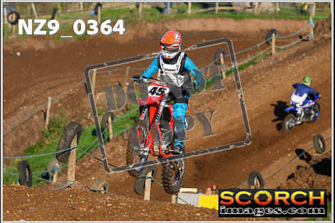 Inters-094