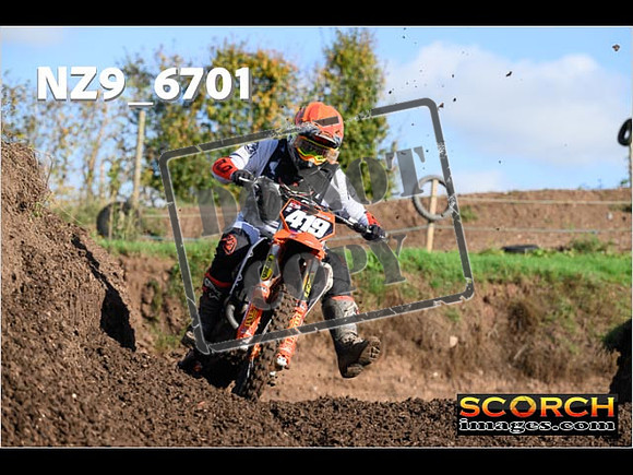 Experts-096