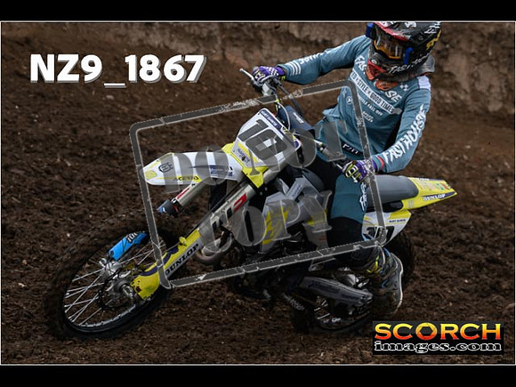 Experts-087