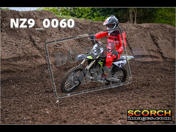 Thur25Apr-180