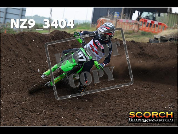 Experts-063