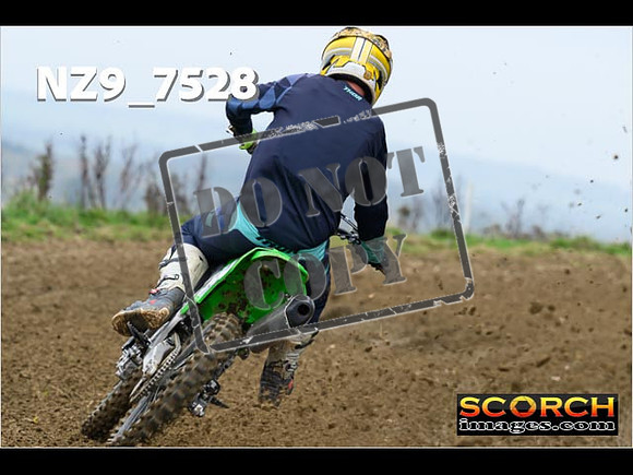 Experts-073