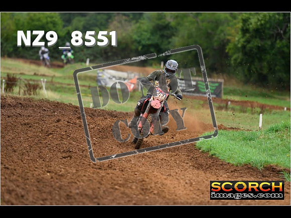 Experts-097