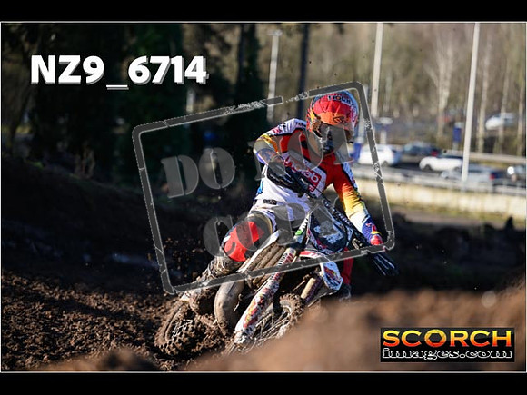 Experts-071