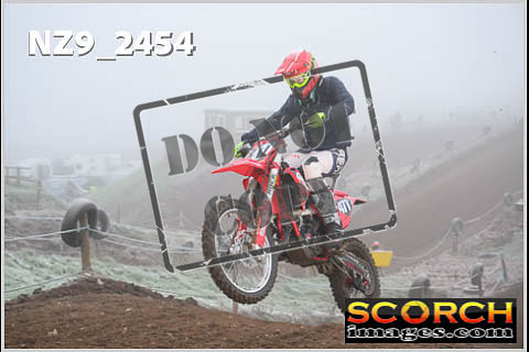 Experts-073