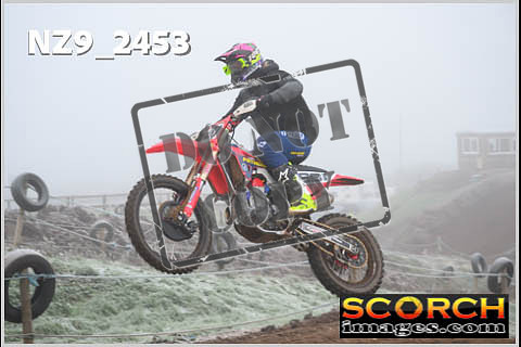 Experts-072