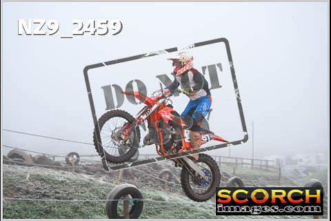 Experts-078