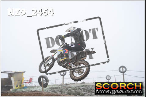 Experts-082