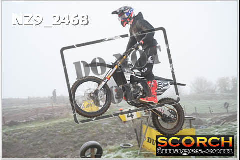 Experts-086