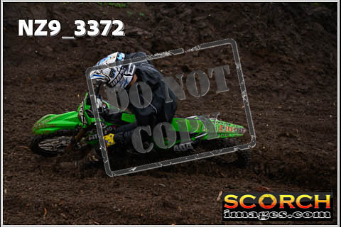 Experts-047