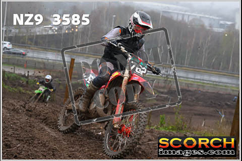 Experts-059