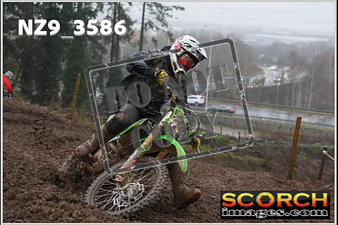 Experts-060