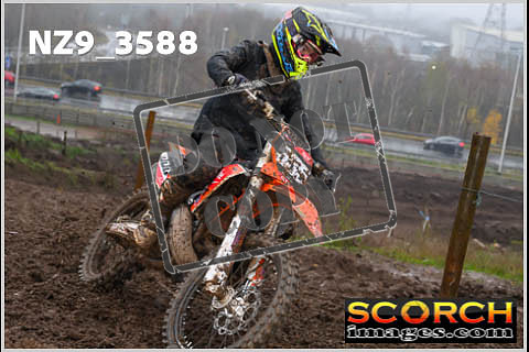Experts-062