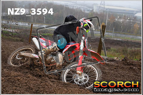 Experts-068